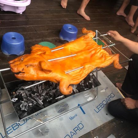 尚閤屋包棟民宿 อู่เจี๋ย ภายนอก รูปภาพ